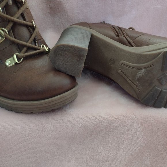 Guess Boots - Picture 4 of 4